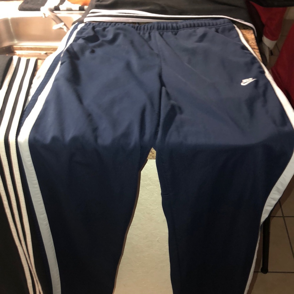 Men’s athletic pants